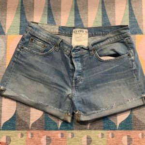 Elizabeth and James Textile Size 30 Joni Short